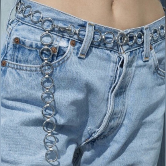 Brandy Melville Circle Ring Silver Chain Belt - Picture 3 of 9